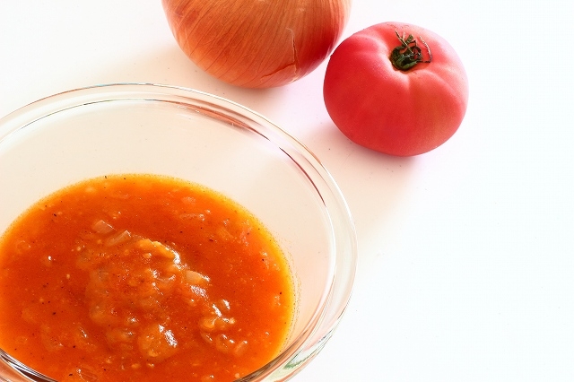 トマトを食べよう！手作りトマトソースで長期保存できます