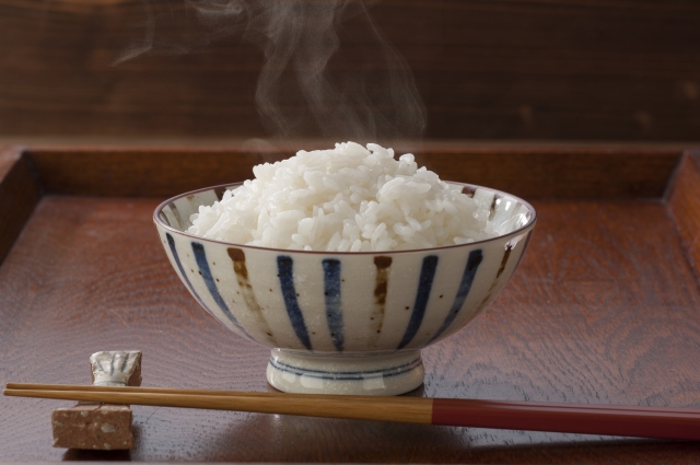 もち米や白米、雑穀米のカロリーは？低GI値の炭水化物とは？