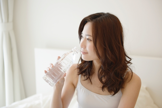 体内の水分を入れ替え？水分の摂り方で体調不良も改善する？