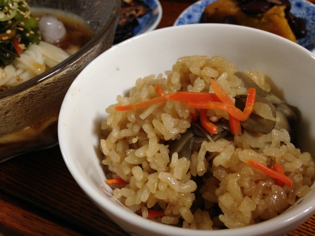 新潟県長岡市中心の地域限定の食べ物「醤油おこわ」の作り方