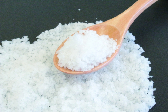 「精製塩」は体に悪いは本当！？その作り方と成分