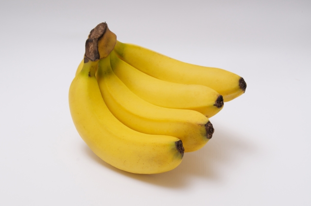 朝食に最適なバナナ 4本のカロリーを考えた上手な食べあわせ