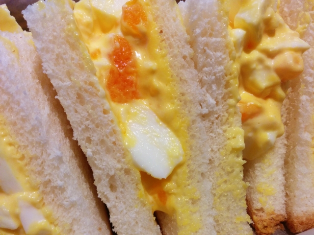 電子レンジでゆで卵を作る方法！サンドイッチを手軽に！